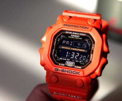 Всі годинники, які мають в артикулі букву G, відносяться до   протиударною   серії G-Shock